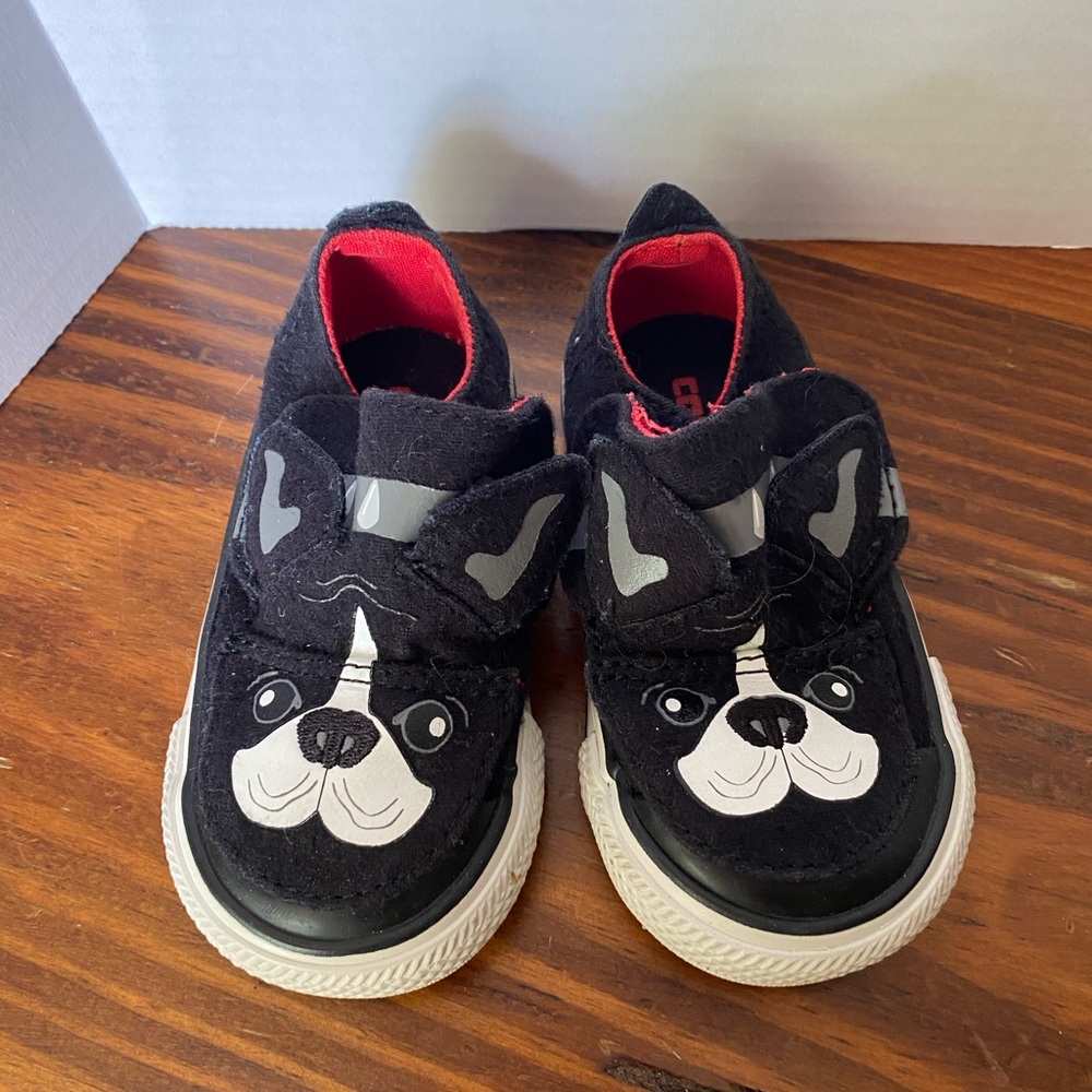 Converse Toddler Black and White Dog Sneakers